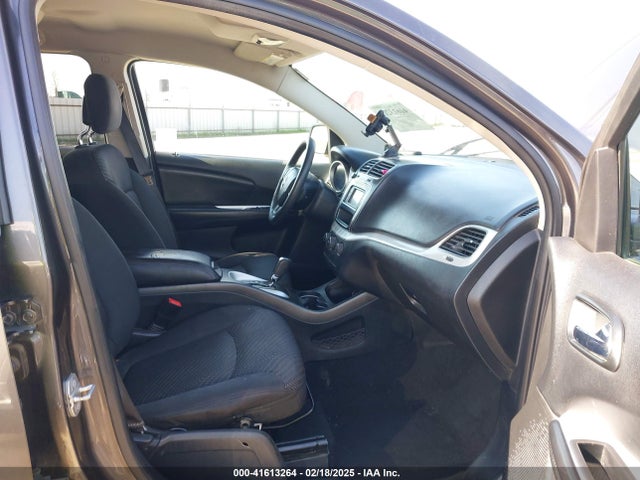 3C4PDDBGXGT200546 Dodge Journey Sxt