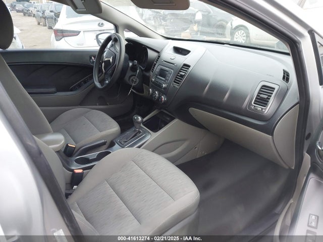 KNAFK4A69F5388109 KIA FORTE LX