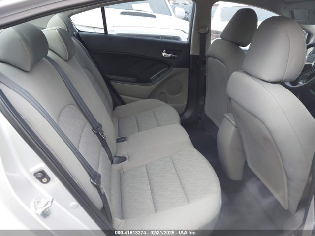 KNAFK4A69F5388109 KIA FORTE LX
