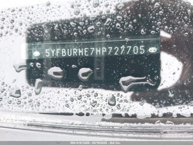 5YFBURHE7HP727705 Toyota COROLLA LE