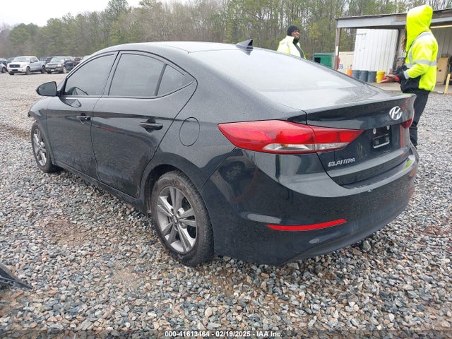 5NPD84LF8HH105482 Hyundai ELANTRA SE