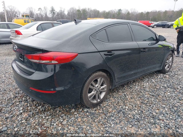 5NPD84LF8HH105482 Hyundai ELANTRA SE