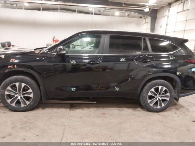 5TDKDRBH7RS552187 Toyota Highlander Xle