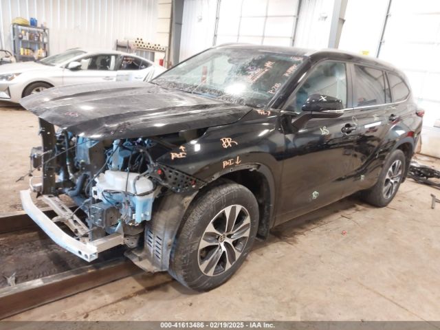 5TDKDRBH7RS552187 Toyota Highlander Xle