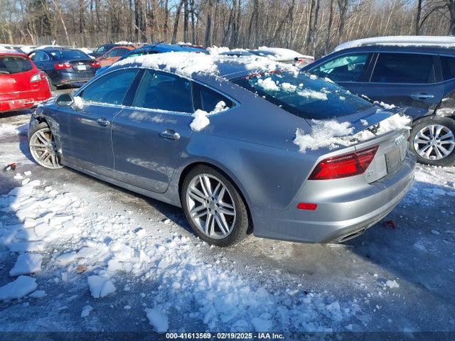 2017 AUDI A7 WAUW2AFC7HN015862 Photo 2