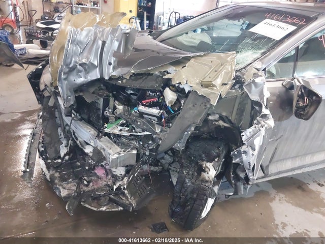 2T2BZMCAXHC081175 Lexus 2017