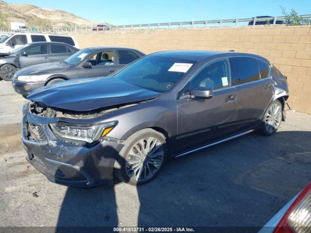 JH4KC1F52JC000458 Acura RLX