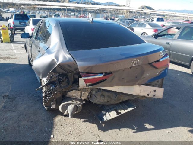 JH4KC1F52JC000458 Acura RLX