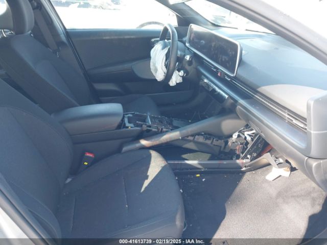 KMHM24AC5SA088984 Hyundai Ioniq 6 Se