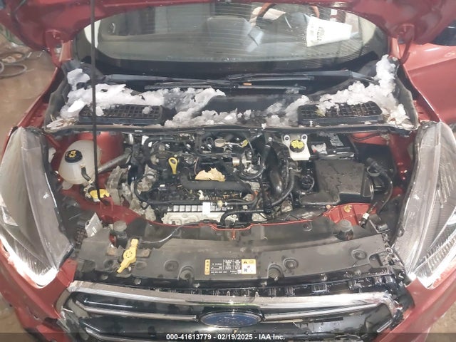 1FMCU9GD0KUB70039 Ford ESCAPE SE