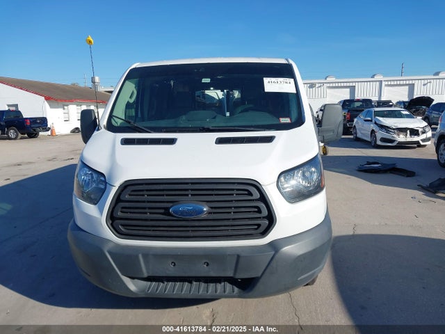Ford Transit-150 2018 1FTYE2YM0JKA41404 Image 13