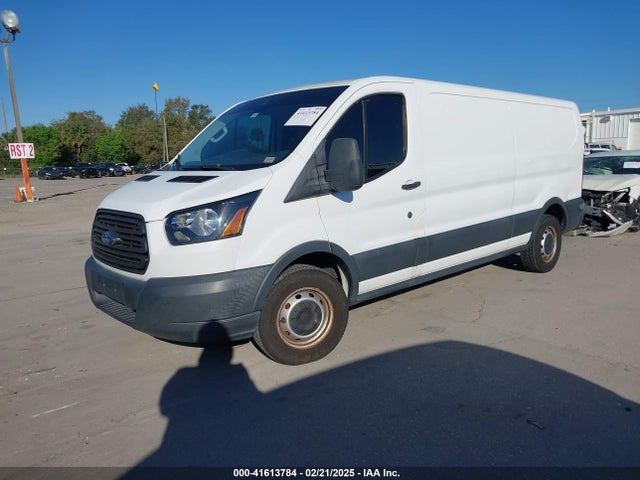 Ford Transit-150 2018 1FTYE2YM0JKA41404 Image 2