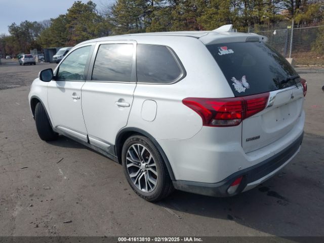 2018 MITSUBISHI OUTLANDER JA4AD3A30JZ063299 Photo 2
