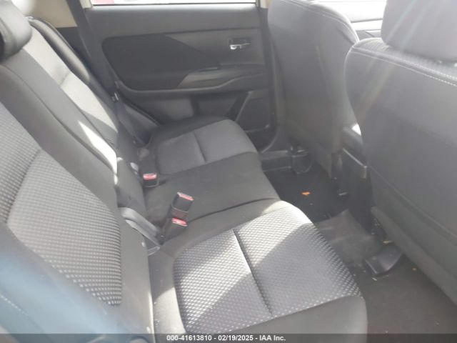 2018 MITSUBISHI OUTLANDER JA4AD3A30JZ063299 Photo 7