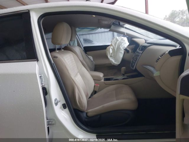 1N4AL3AP5GN387477 Nissan Altima 2.5 S