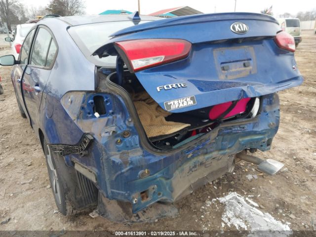 3KPFL4A7XJE192332 KIA FORTE S