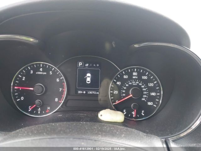 3KPFL4A7XJE192332 KIA FORTE S