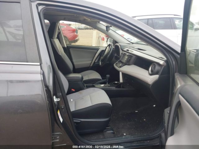 JTMRFREV0JJ749388 Toyota Rav4 Adventure/xle