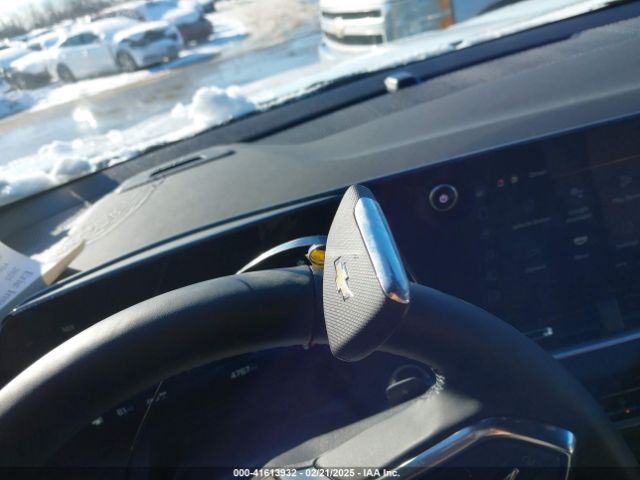 3GNAXPEG2SL123245 Chevrolet Equinox Awd Lt