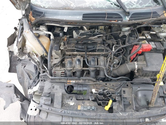 3FADP4TJXFM138097 Ford FIESTA S