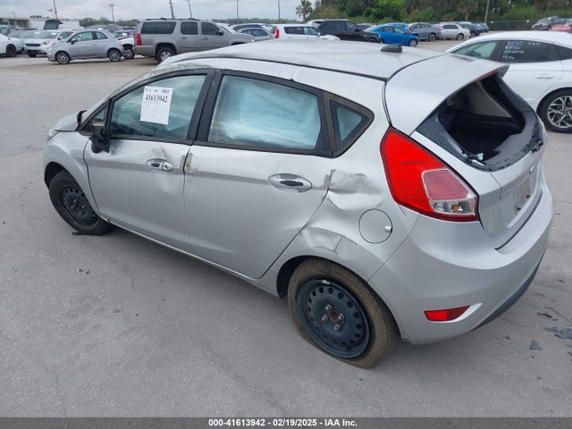 3FADP4TJXFM138097 Ford FIESTA S