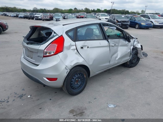 3FADP4TJXFM138097 Ford FIESTA S