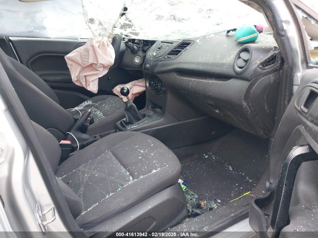 3FADP4TJXFM138097 Ford FIESTA S