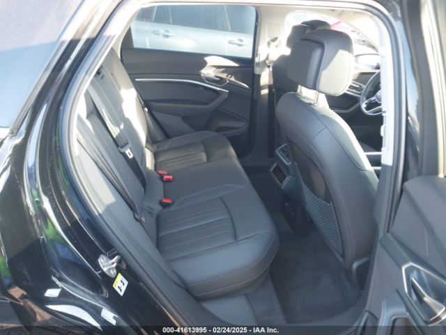 WA15AAGE2RB010955 Audi Q8 E-tron Premium Plus Quattro