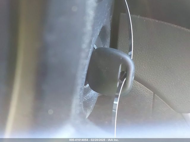 KNADM4A35E6395218 KIA RIO LX