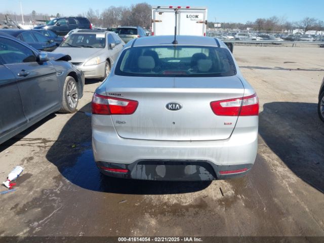 KNADM4A35E6395218 KIA RIO LX