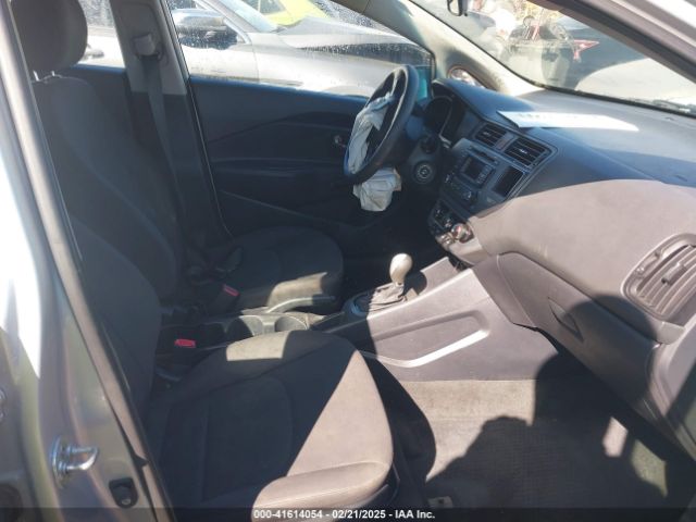 KNADM4A35E6395218 KIA RIO LX