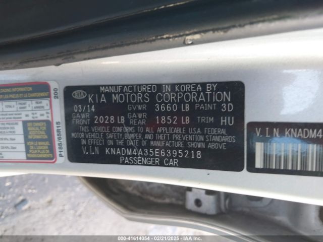 KNADM4A35E6395218 KIA RIO LX