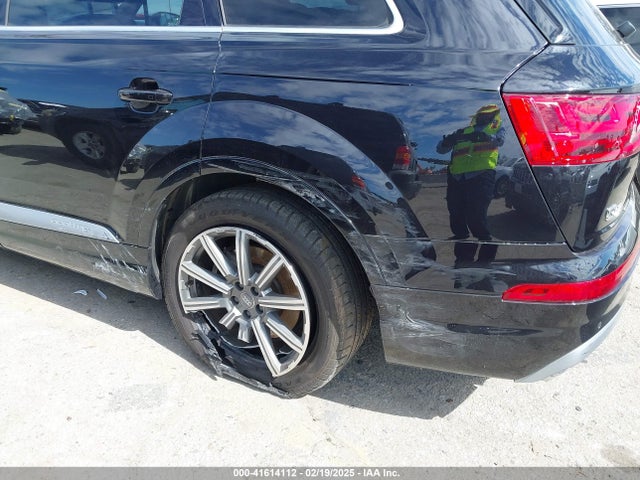 2017 AUDI Q7 WA1VAAF70HD050053 Photo 5