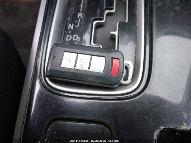 2018 MITSUBISHI OUTLANDER JA4AZ3A31JZ071302 Photo 10