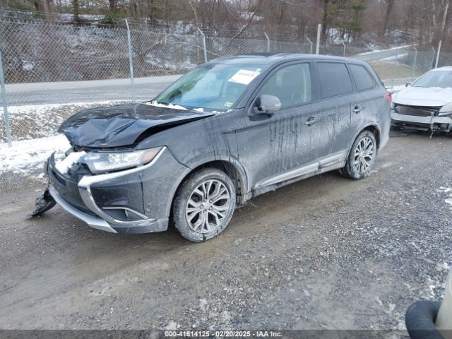 2018 MITSUBISHI OUTLANDER JA4AZ3A31JZ071302 Photo 1