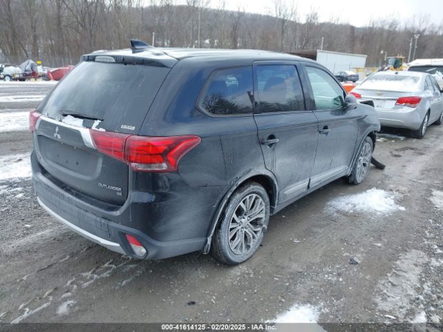 2018 MITSUBISHI OUTLANDER JA4AZ3A31JZ071302 Photo 3