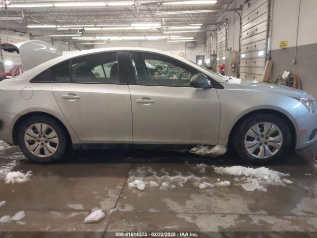 1G1PA5SG0E7450502 Chevrolet Cruze Ls Auto