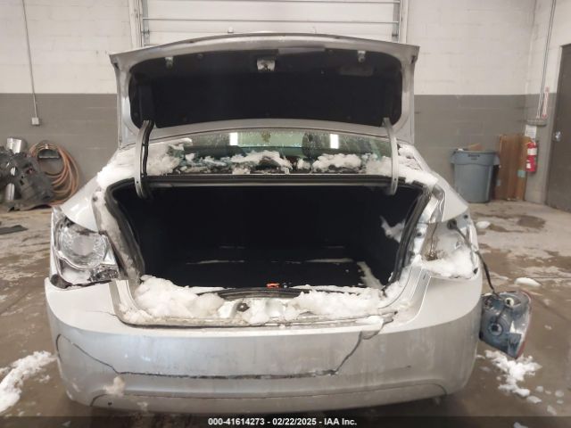 1G1PA5SG0E7450502 Chevrolet Cruze Ls Auto