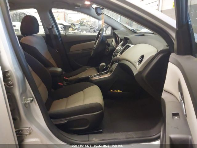 1G1PA5SG0E7450502 Chevrolet Cruze Ls Auto