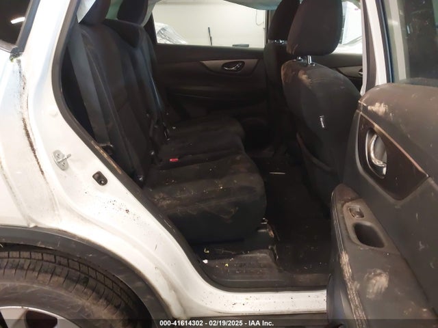 5N1AT2MV8GC825818 Nissan ROGUE SV