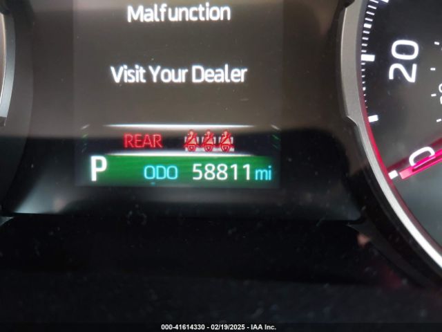 2T3K1RFV0LC038018 Toyota RAV4 LE