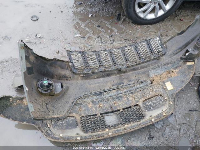 1C4RJFAG9MC590268 Jeep Grand Cherokee Laredo X 4x4
