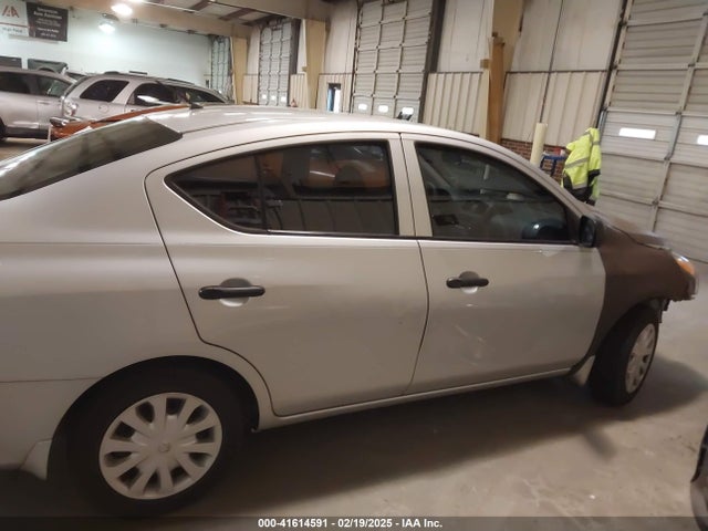 Nissan Versa 1.6 S 2015 3N1CN7APXFL930201 Image 14