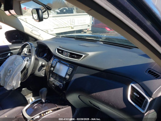 5N1AT2MV6GC749354 Nissan Rogue Sl