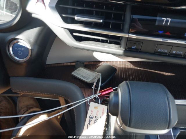 5TDYRKEC7RS195208 Toyota SIENNA XLE