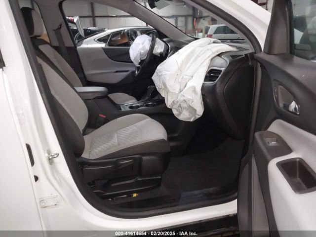 2GNAXSEV3K6273841 Chevrolet EQUINOX LS