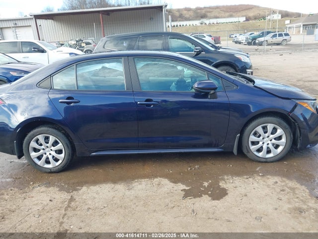 Toyota COROLLA LE 2022 5YFEPMAEXNP301052 Image 13