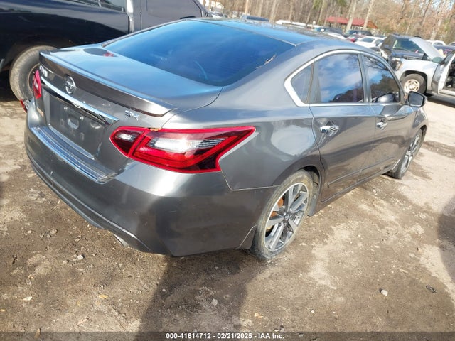 1N4AL3AP2HC127583 Nissan Altima 2.5 Sr