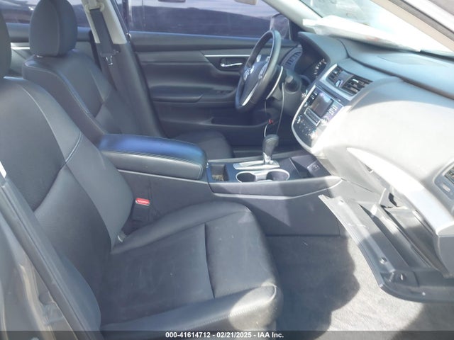 1N4AL3AP2HC127583 Nissan Altima 2.5 Sr