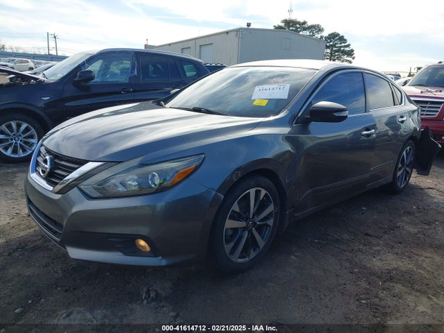1N4AL3AP2HC127583 Nissan Altima 2.5 Sr